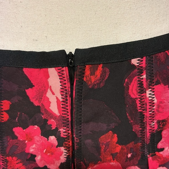GAP | Black Red Pink Floral Full A-Line Mini Skirt | 4 - Picture 11 of 13